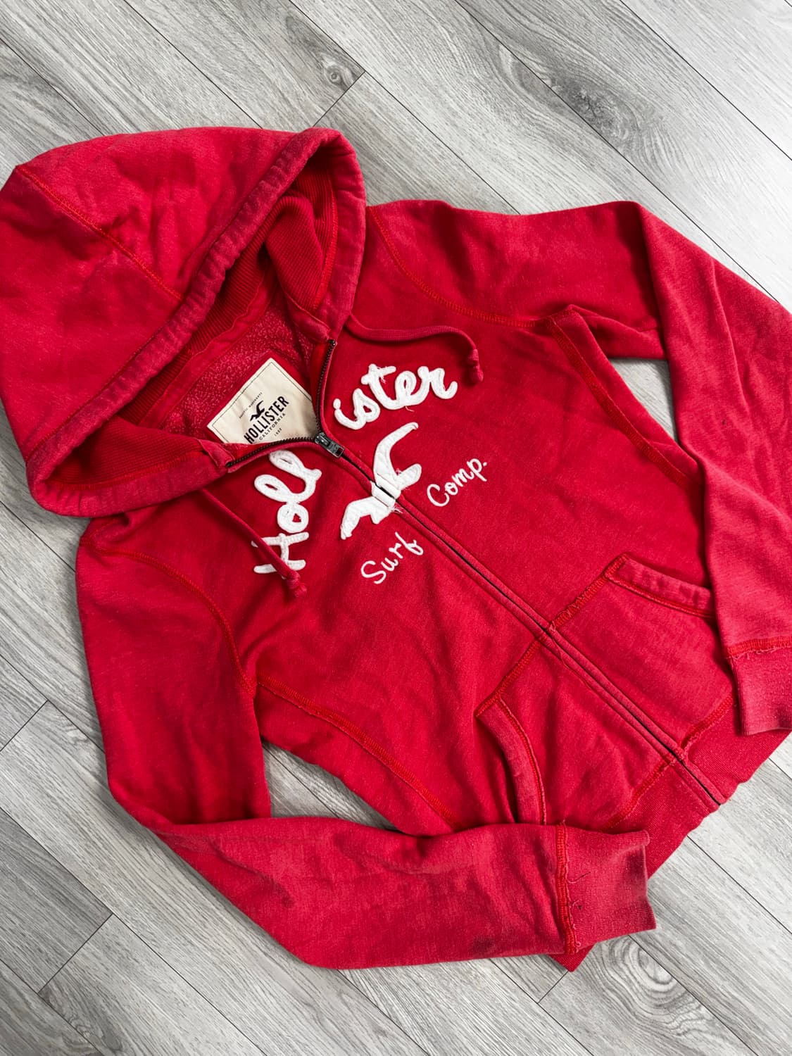 홀리스터 슬림핏 후드집업 레드 상품이미지3