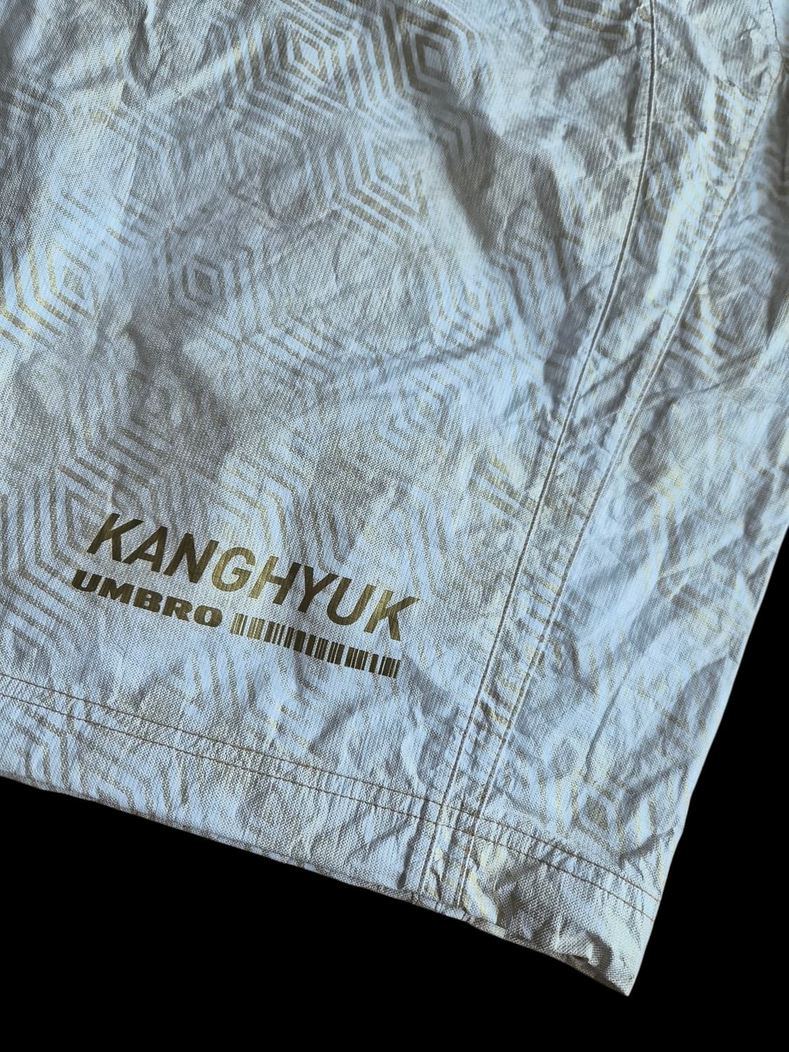 엄브로 X 강혁 콜라보 아노락 상품이미지4