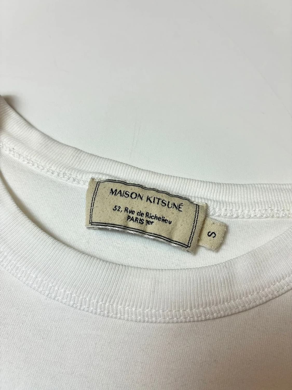 메종키츠네 로고 반팔 티셔츠 PN8572 상품이미지6