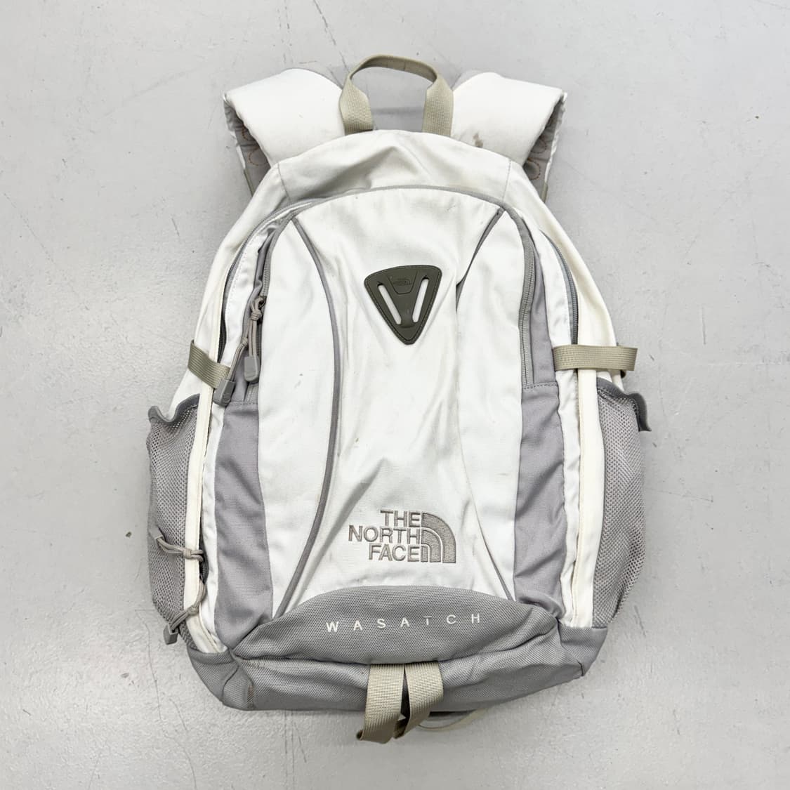 노스페이스 고프코어 울프그레이 테크니컬 백팩 상품이미지2