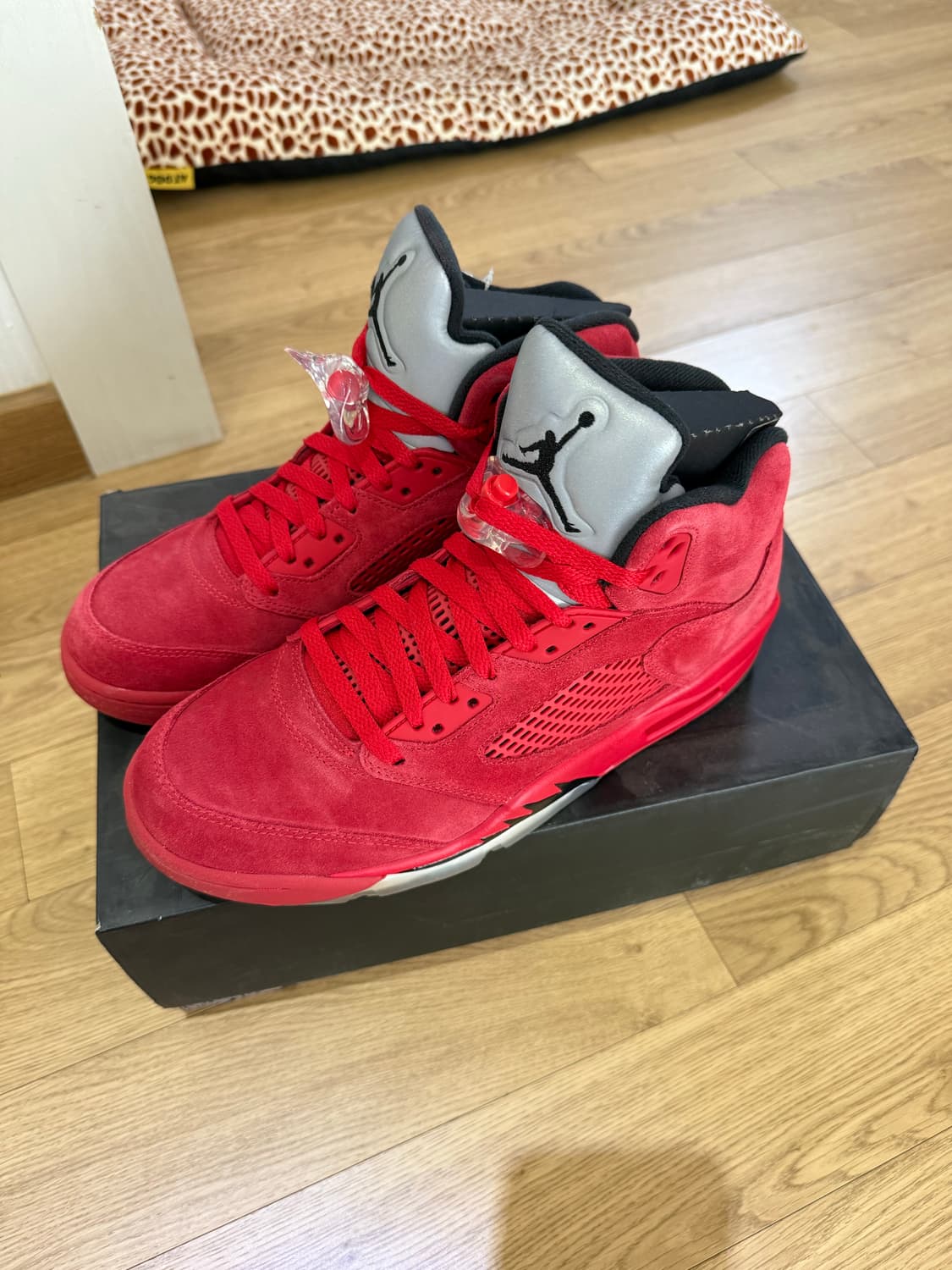 [풀구성/새제품]나이키 에어 조던 5 레트로 레드스웨이드 275 상품이미지1