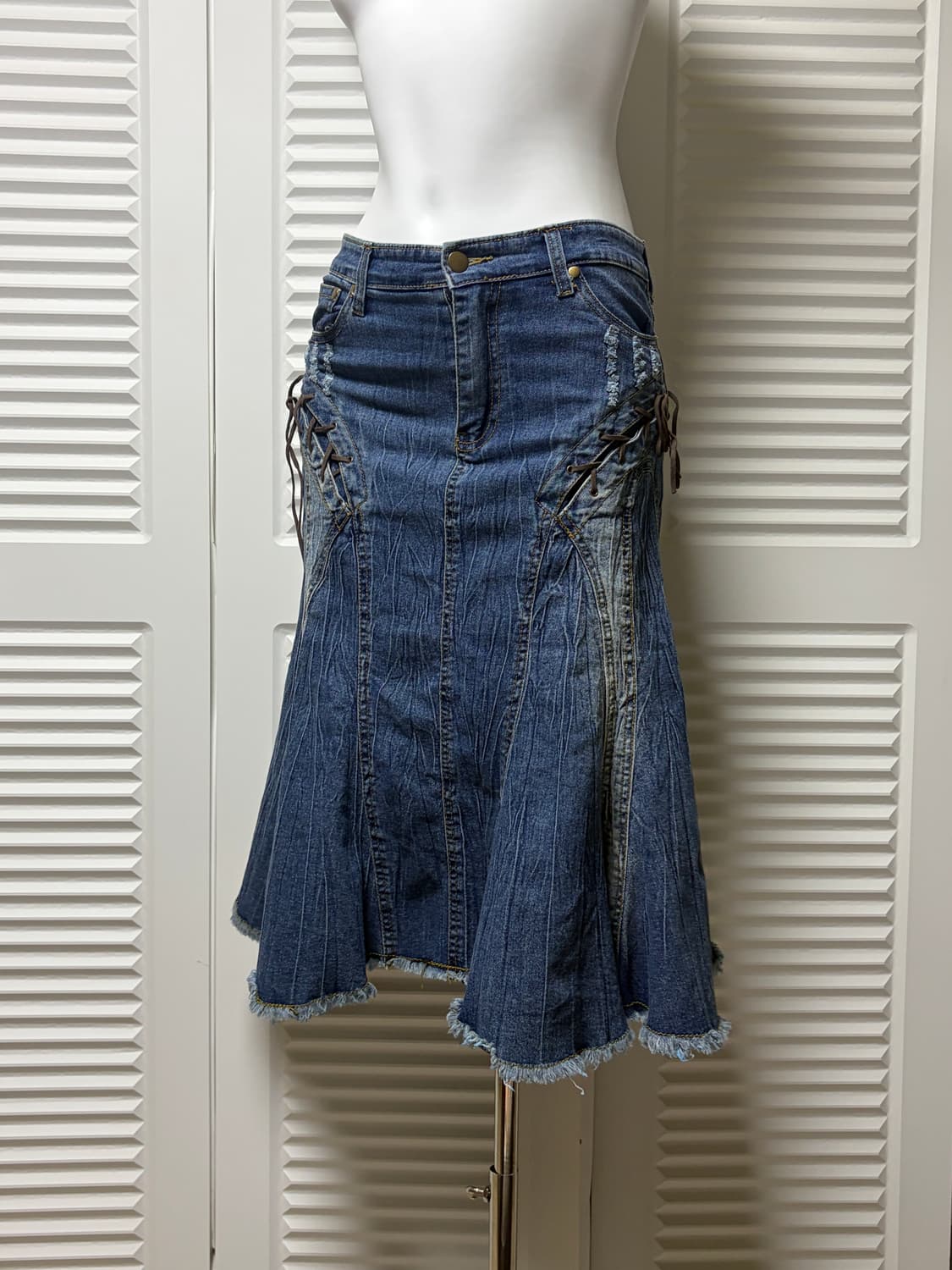 JPN Gored Washed Denim Skirt Mid Blue 상품이미지3