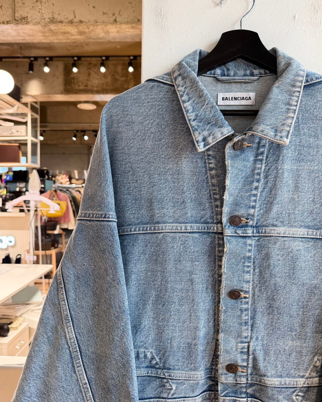 발렌시아가 데님 업사이드 다운 자켓  상품이미지3