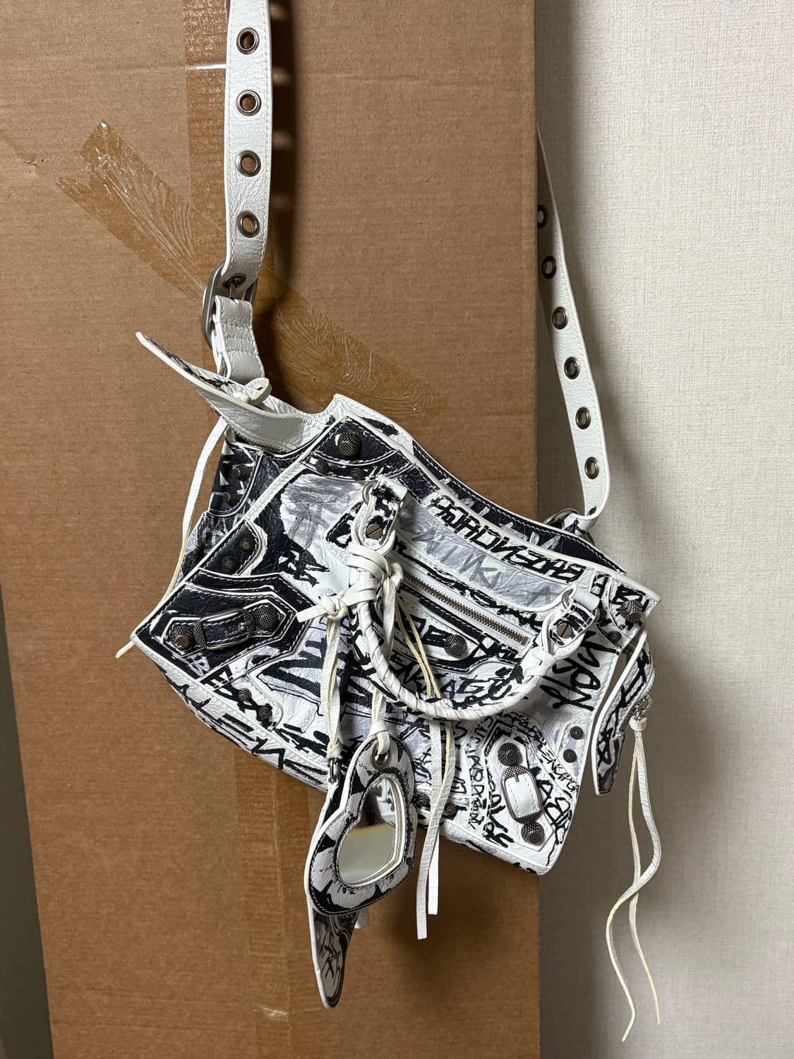 발렌시아가 가방 상품이미지3