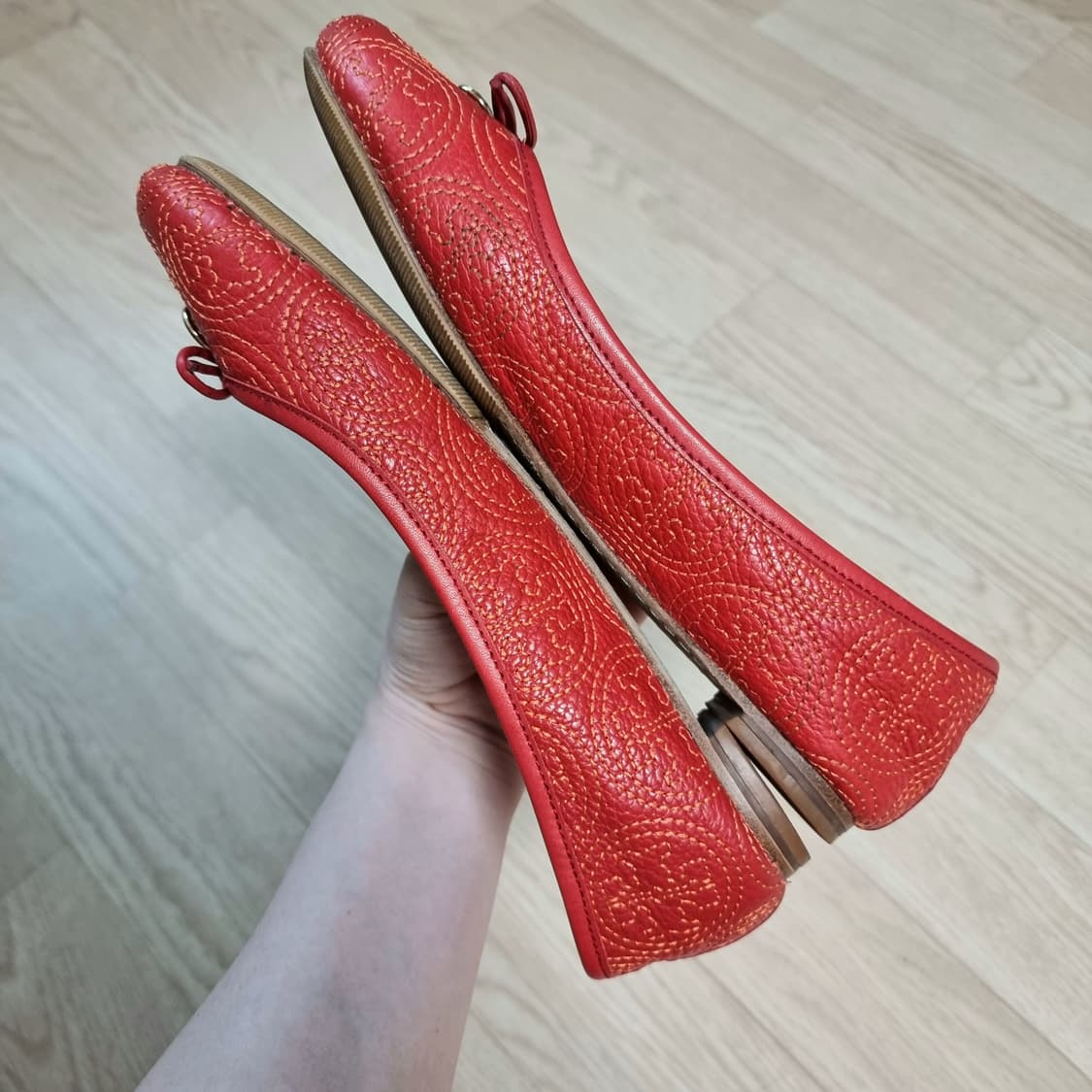 토리버치 퀼팅 레더 가죽 슈즈 단화 플랫 (240mm/7M) 상태굿 상품이미지5