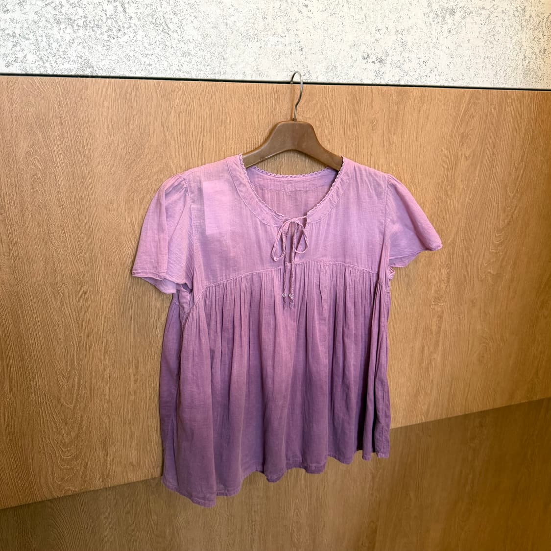 빈티지 반팔 라운드넥 블라우스 타이 스트링 디테일 루즈핏 퍼플 상품이미지1