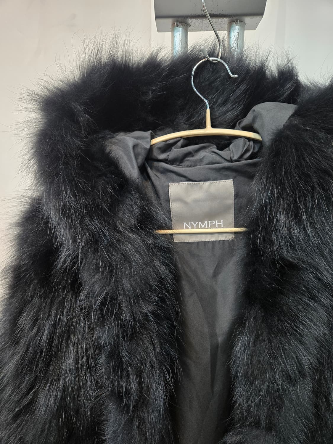 님프 블랙퍼 코트 상품이미지2