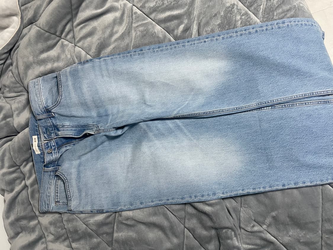 유니클로 jw앤더슨 스트레이트 진 상품이미지5