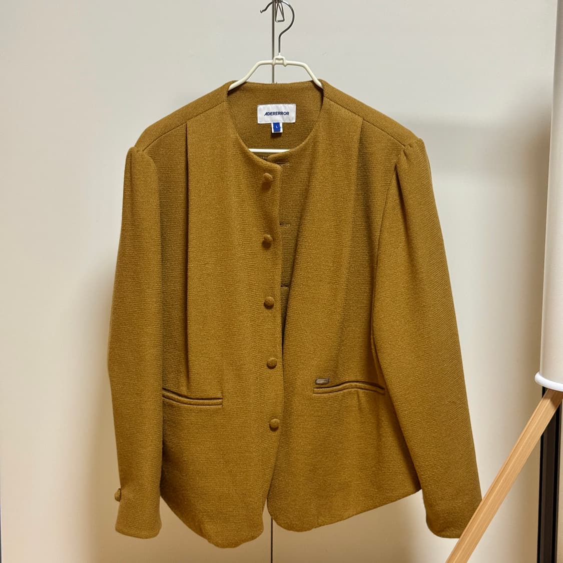 아더에러 자켓 프로덕트 9 베이지 상품이미지1