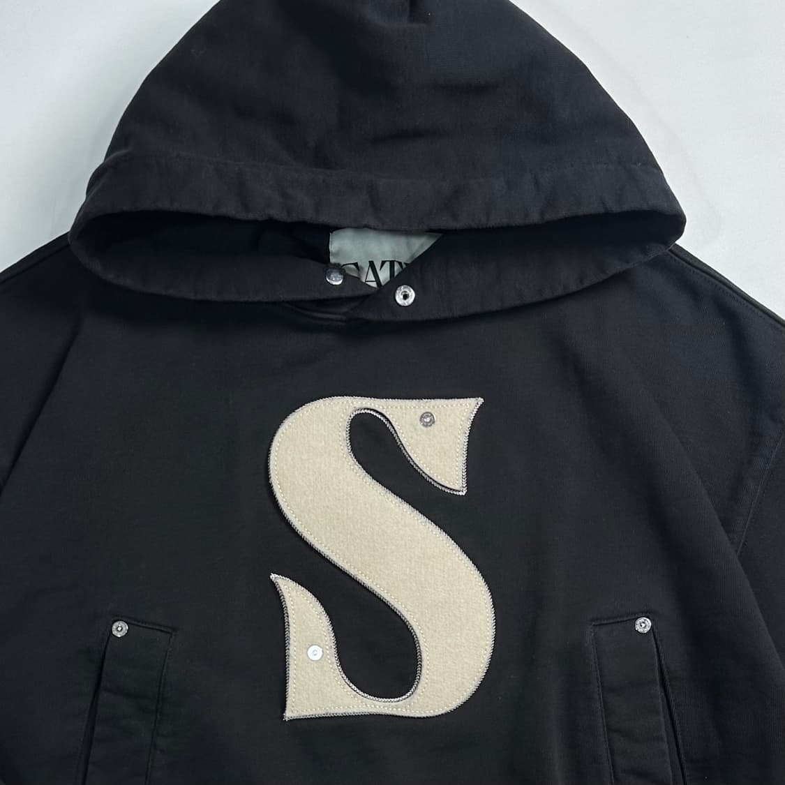 세터 아플리케 후드티  상품이미지2