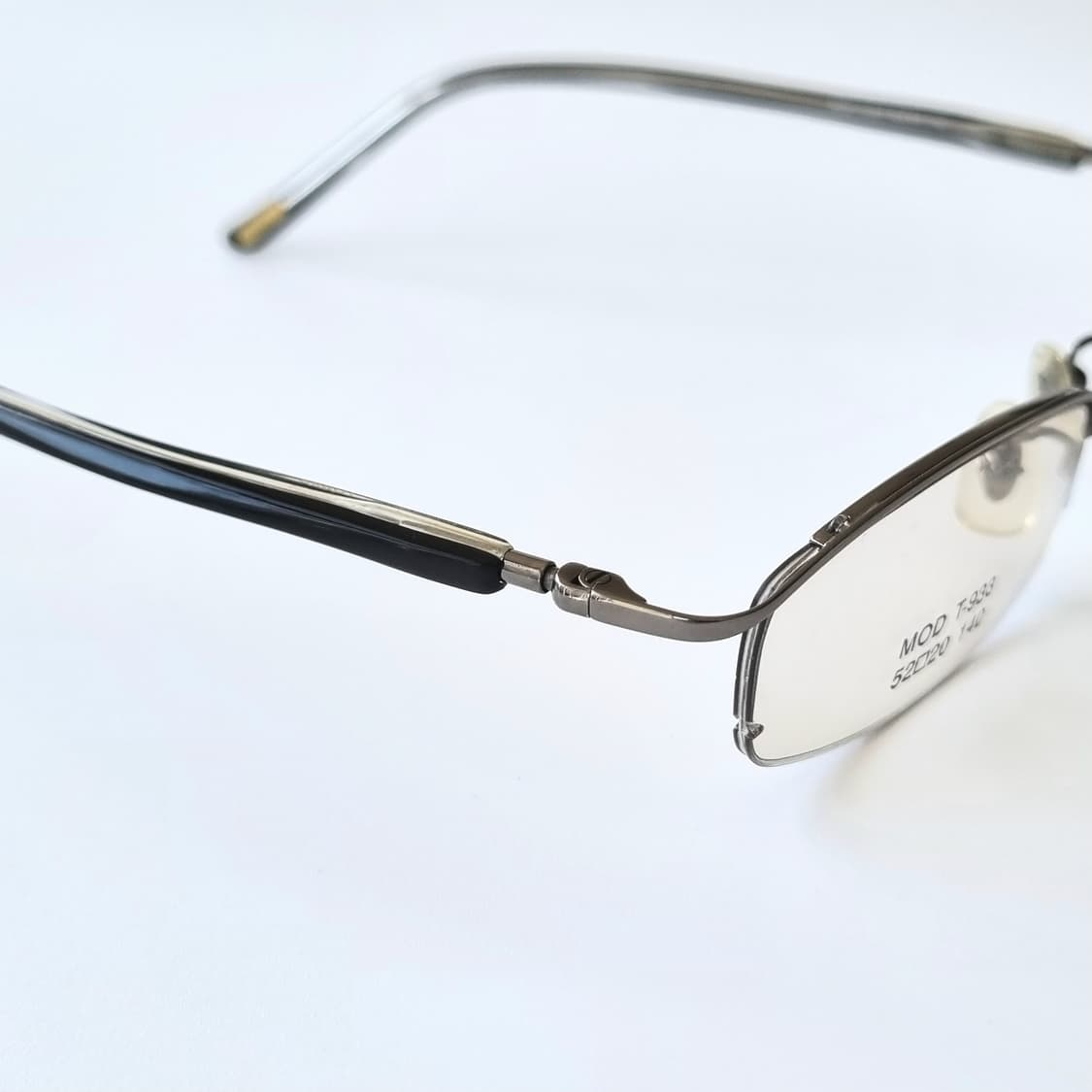 데드스탁 긱시크 반무테 슬림 메탈 안경테 641 상품이미지6