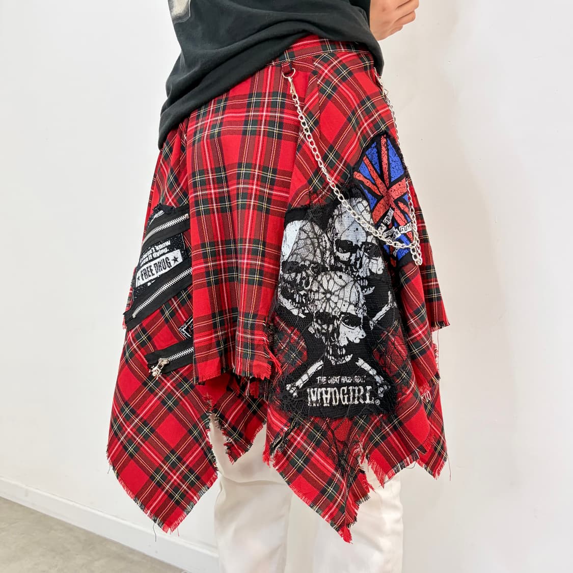 MAD PUNKS 매드 펑크 레드 스커트 치마 상품이미지1