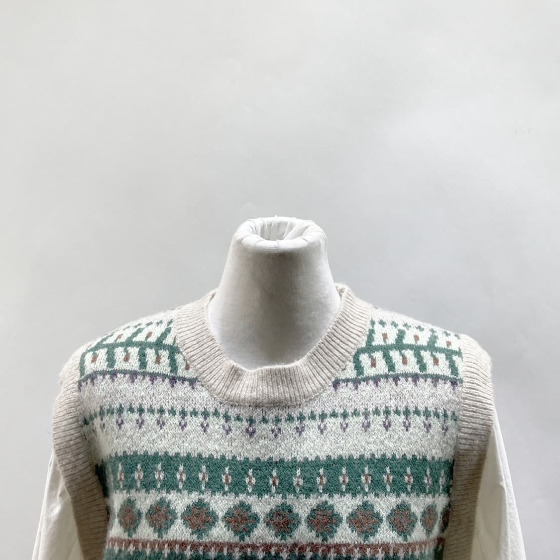 에잇세컨즈 2022 여 니트레이어드셔츠 SM 상품이미지2