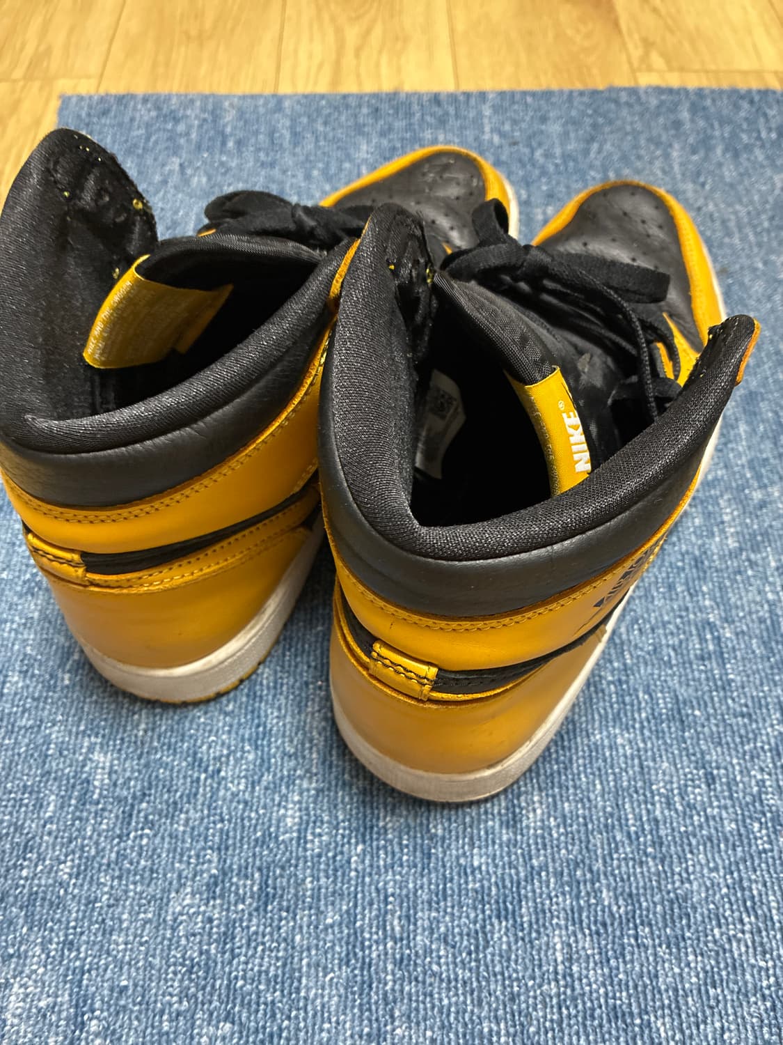 Nike 조던1 하이 택시(?) 상품이미지2