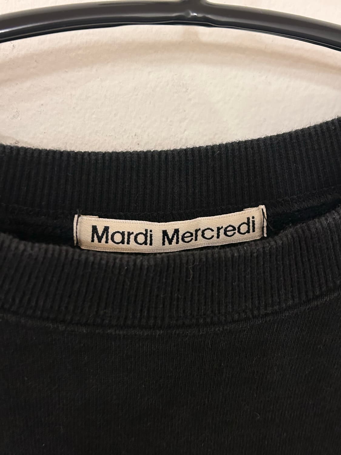 마르디 메크르디 맨투맨 블랙 (실측 100) 상품이미지2