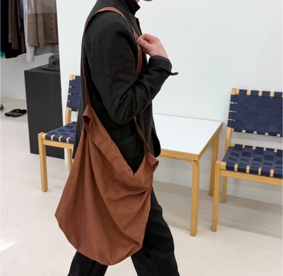 얀 얀 반 에쉐 크로스 백 상품이미지2