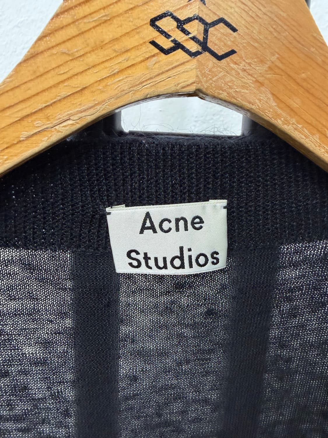 매장판정품) 아크네스튜디오 여성 블랙 가디건 M 상품이미지8