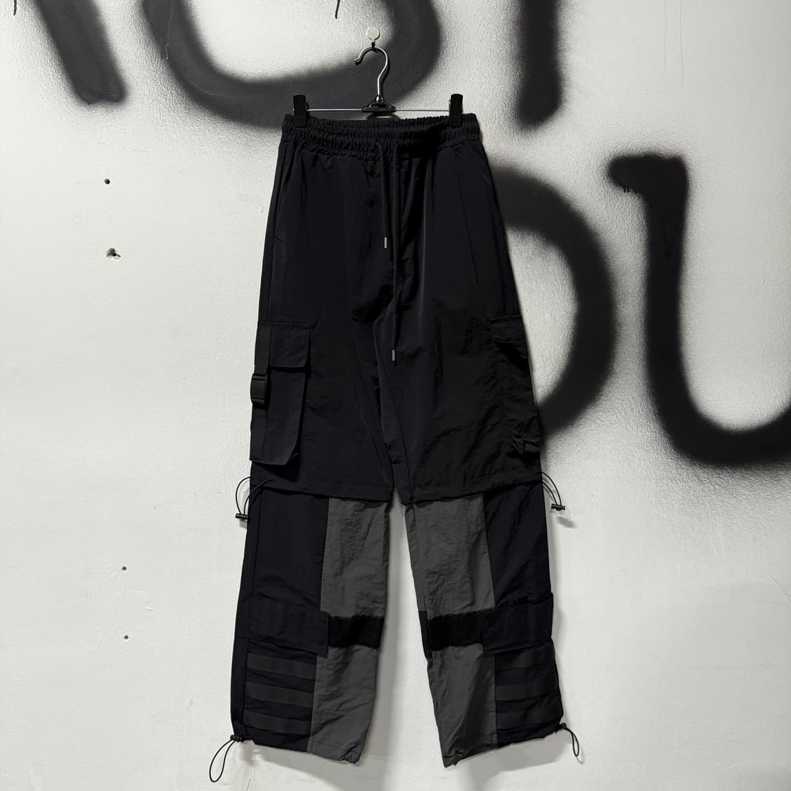 VTG 빈티지 나일론 스트링 , 스트랩 디테일 와이드 밴딩 카고 팬츠 상품이미지1