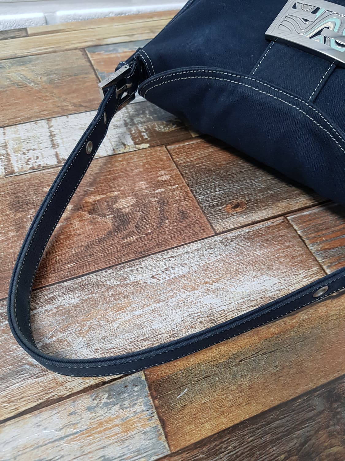 [정품] 펜디 마블로고 패브릭 숄더백 상품이미지6