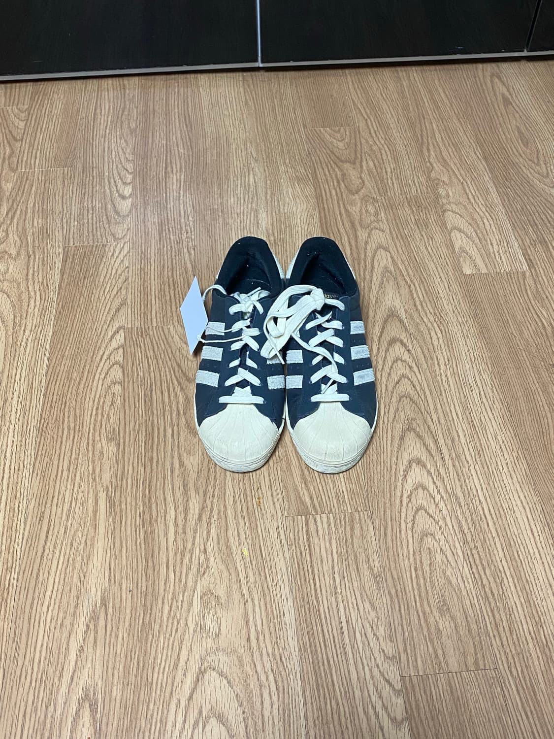 아디다스 슈퍼스타 82 블랙/화이트 상품이미지2