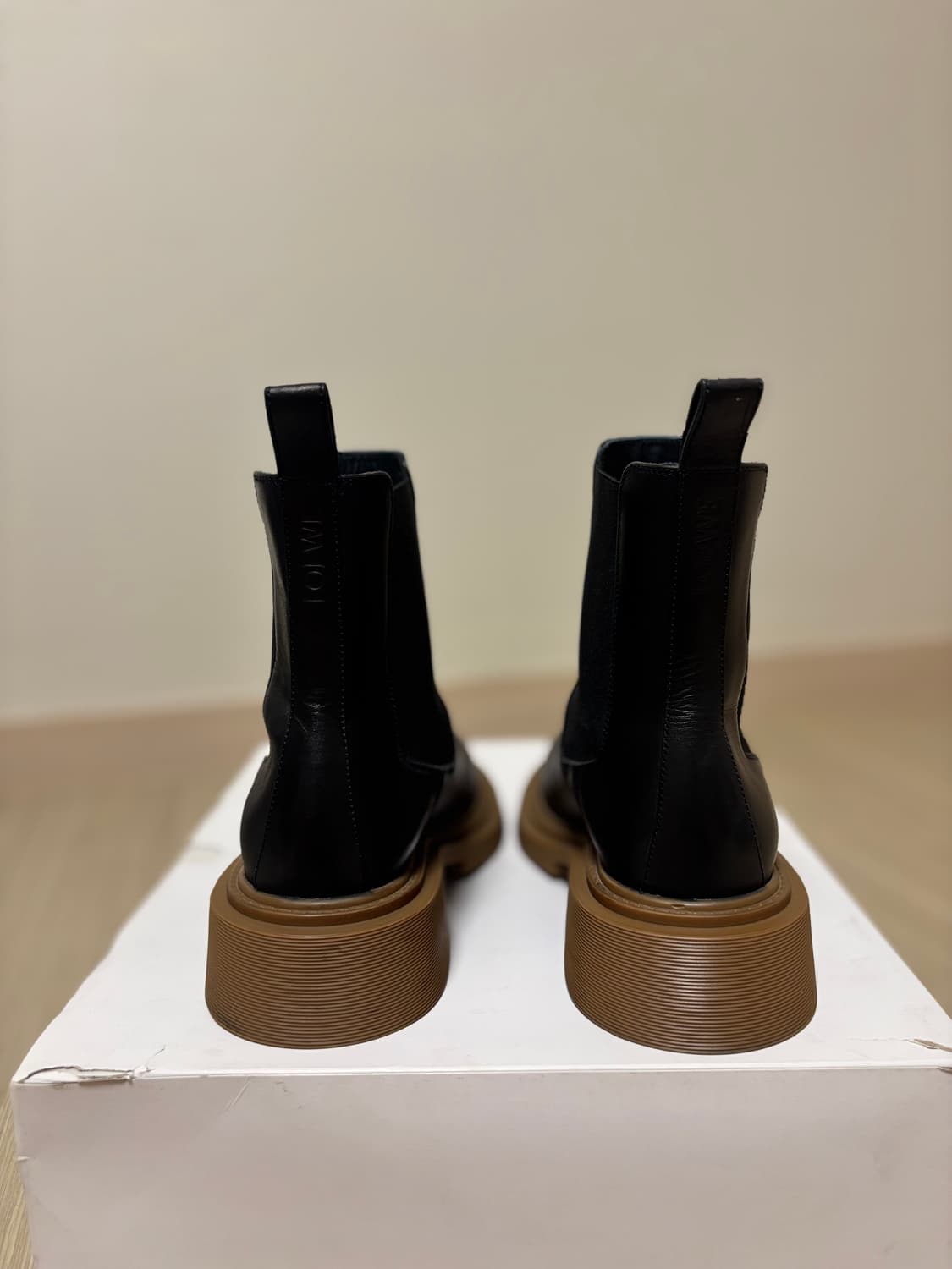 로에베 첼시 부츠 상품이미지6