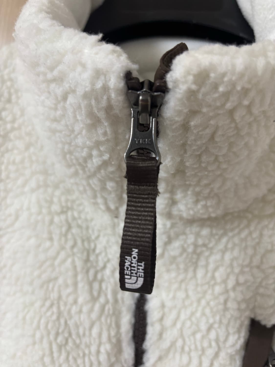 노스페이스 화이트 뽀글이 플리스 상품이미지4