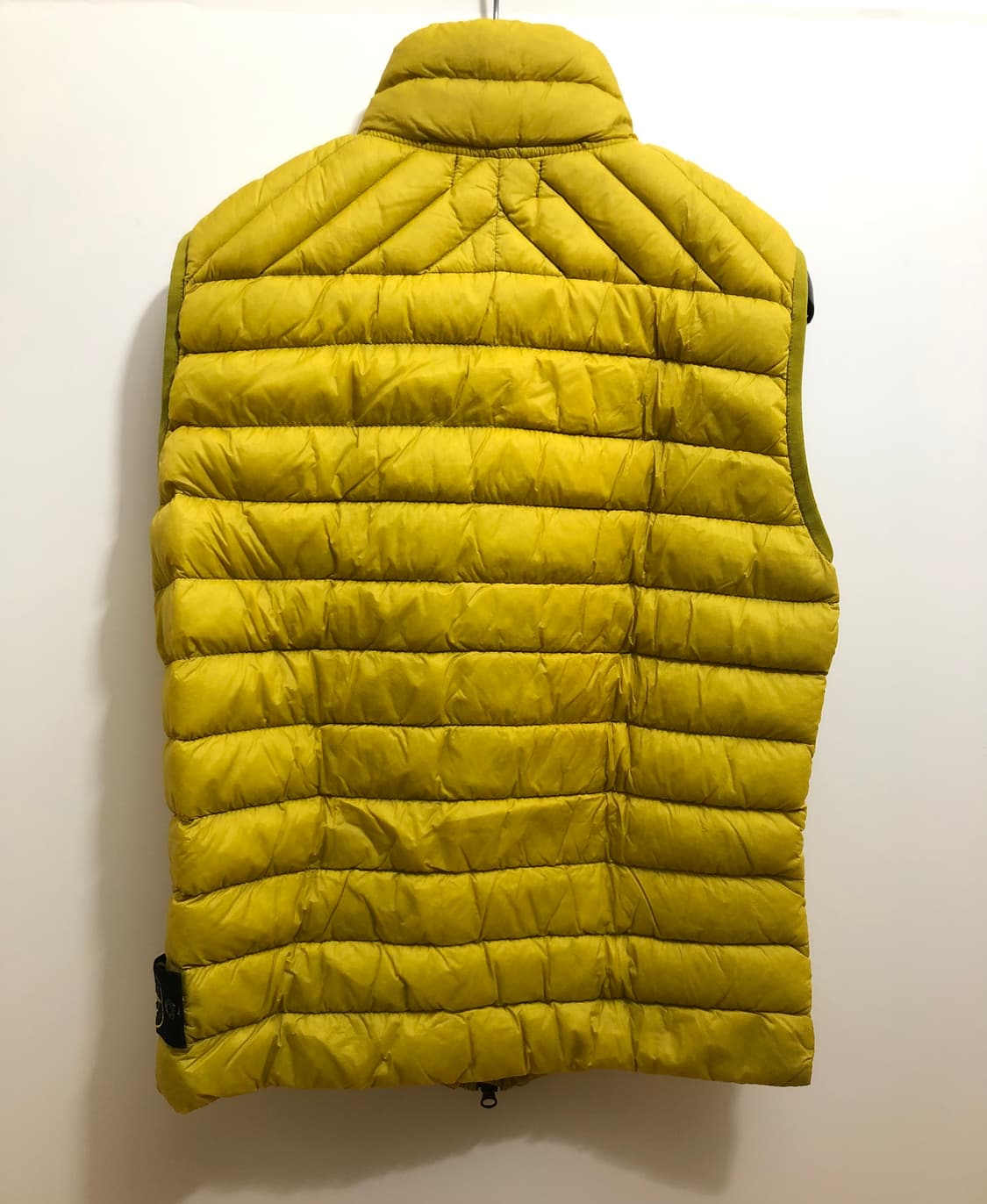 [M] 스톤아일랜드 가먼트다이드 패딩조끼 베스트 옐로우 상품이미지2