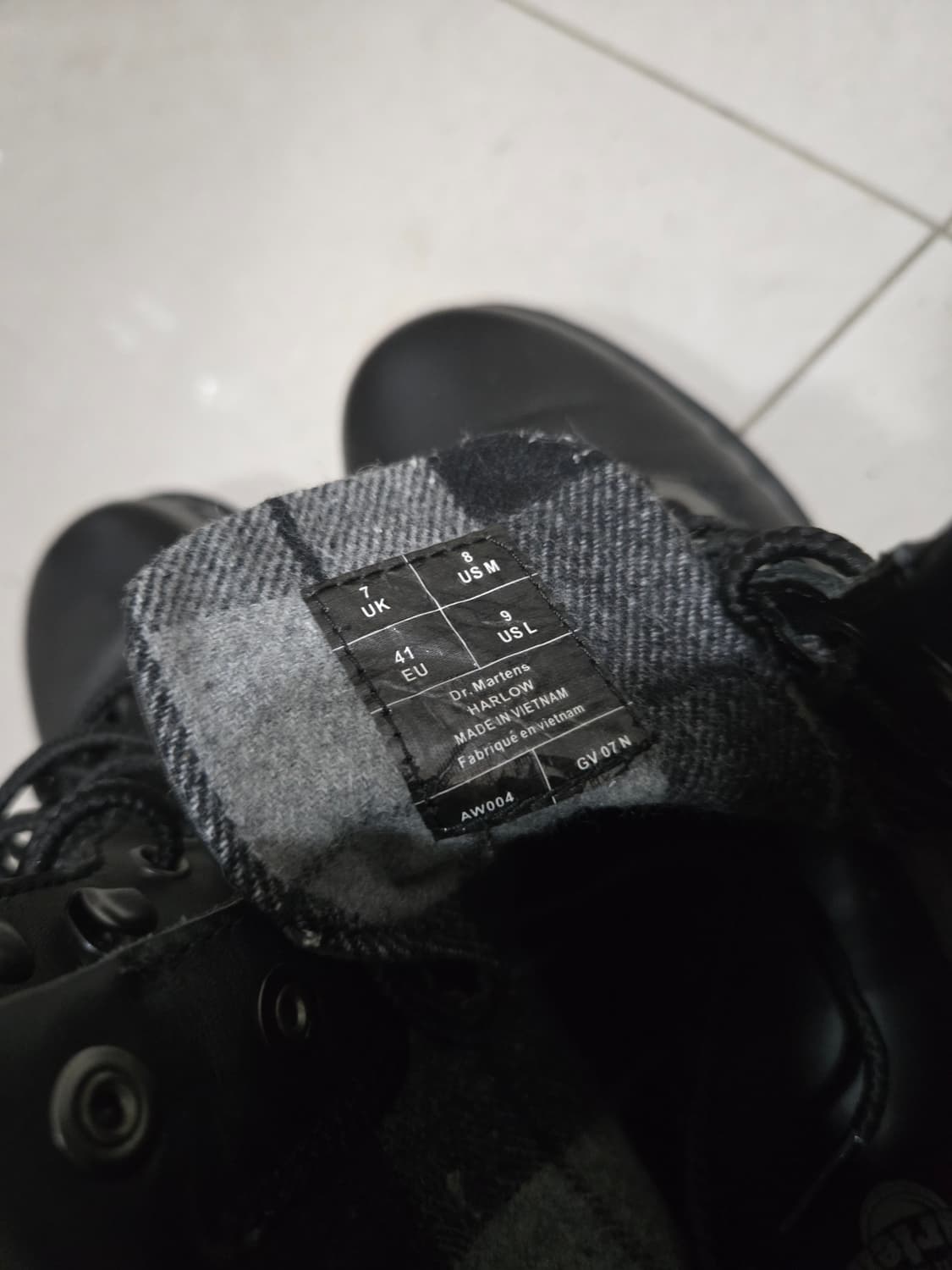 닥터마틴 할로우 8홀 블랙 260 상품이미지6