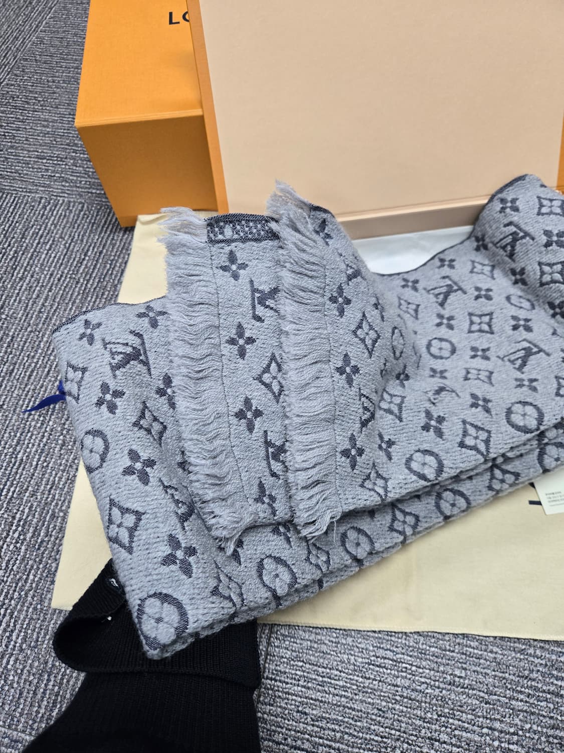 [특가][정품]루이비통 리버스 모노그램 머플러 상품이미지4