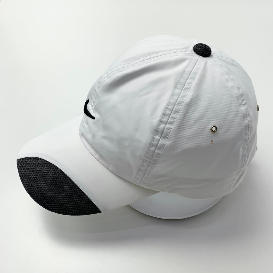 [OS/정품] 나이키 화이트 남여공용 볼캡모자
 상품이미지4