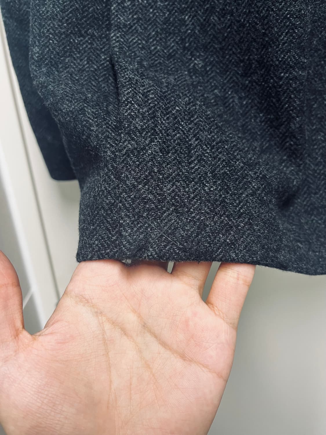 [새제품] 25FW TNGT 울 블렌드 헤링본 자켓 다크 그레 095 상품이미지10