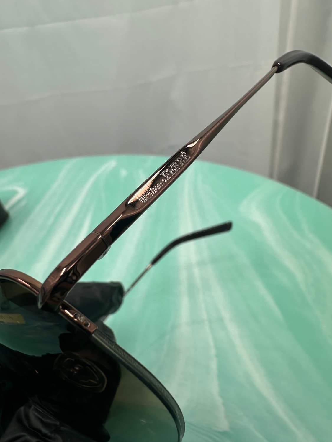 [새상품 무료배송] 잔프랑코 페레 Made In Italy 선글라스 상품이미지2