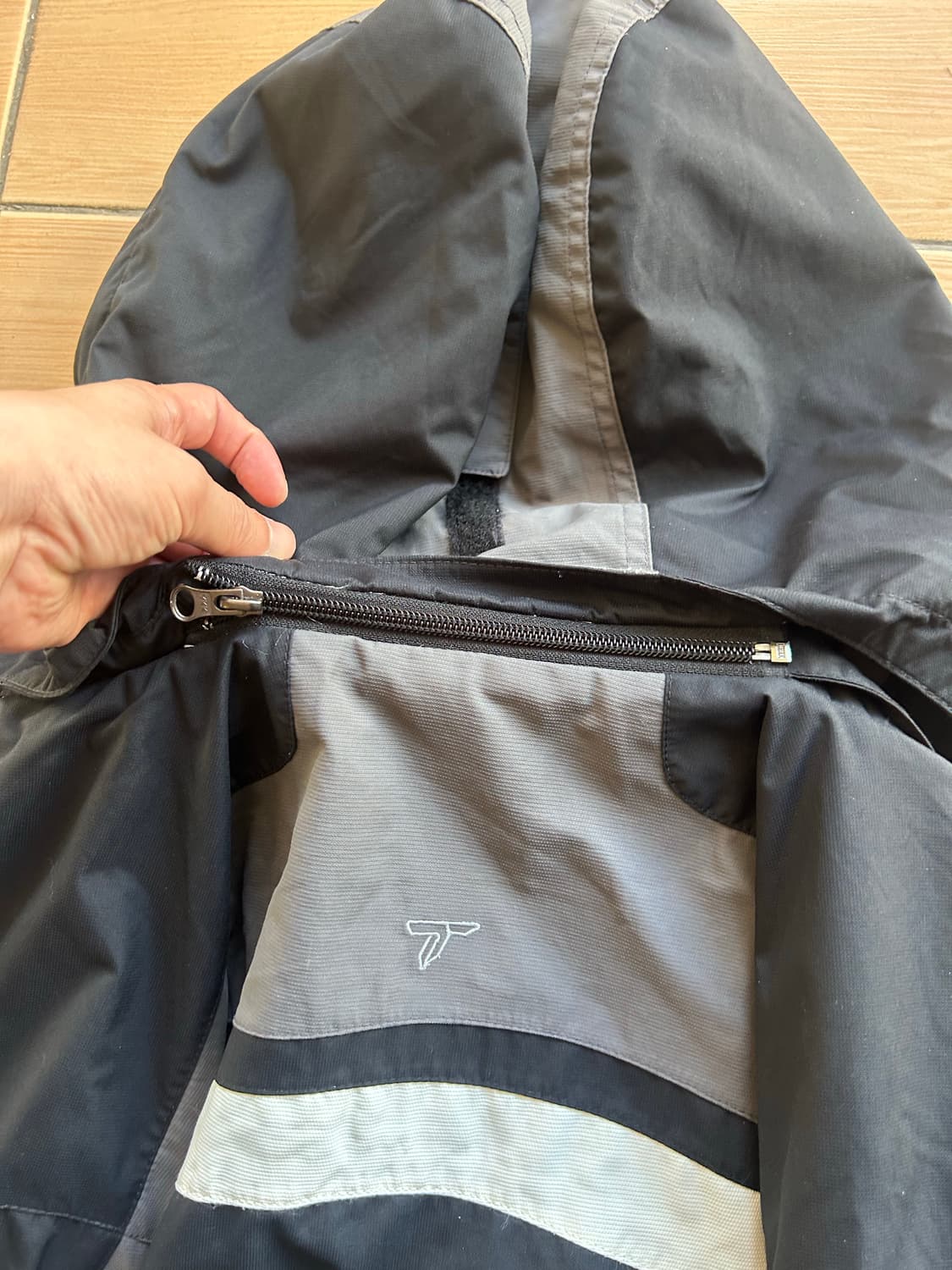 컬럼비아 티타늄 고어텍스 바람막이2XL 상품이미지9