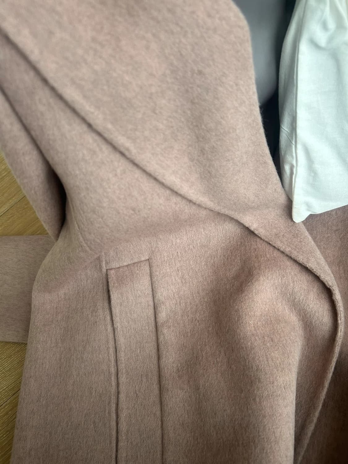 미샤 캐시미어 롱코트 상품이미지4