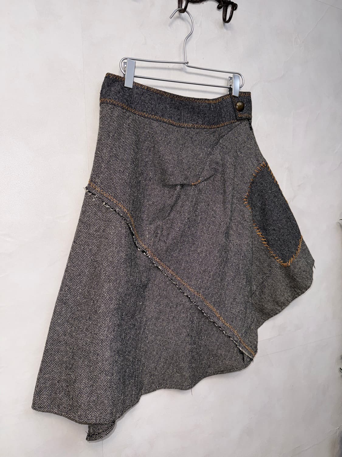 Gray herringbone unbalanced patch skirt 상품이미지2