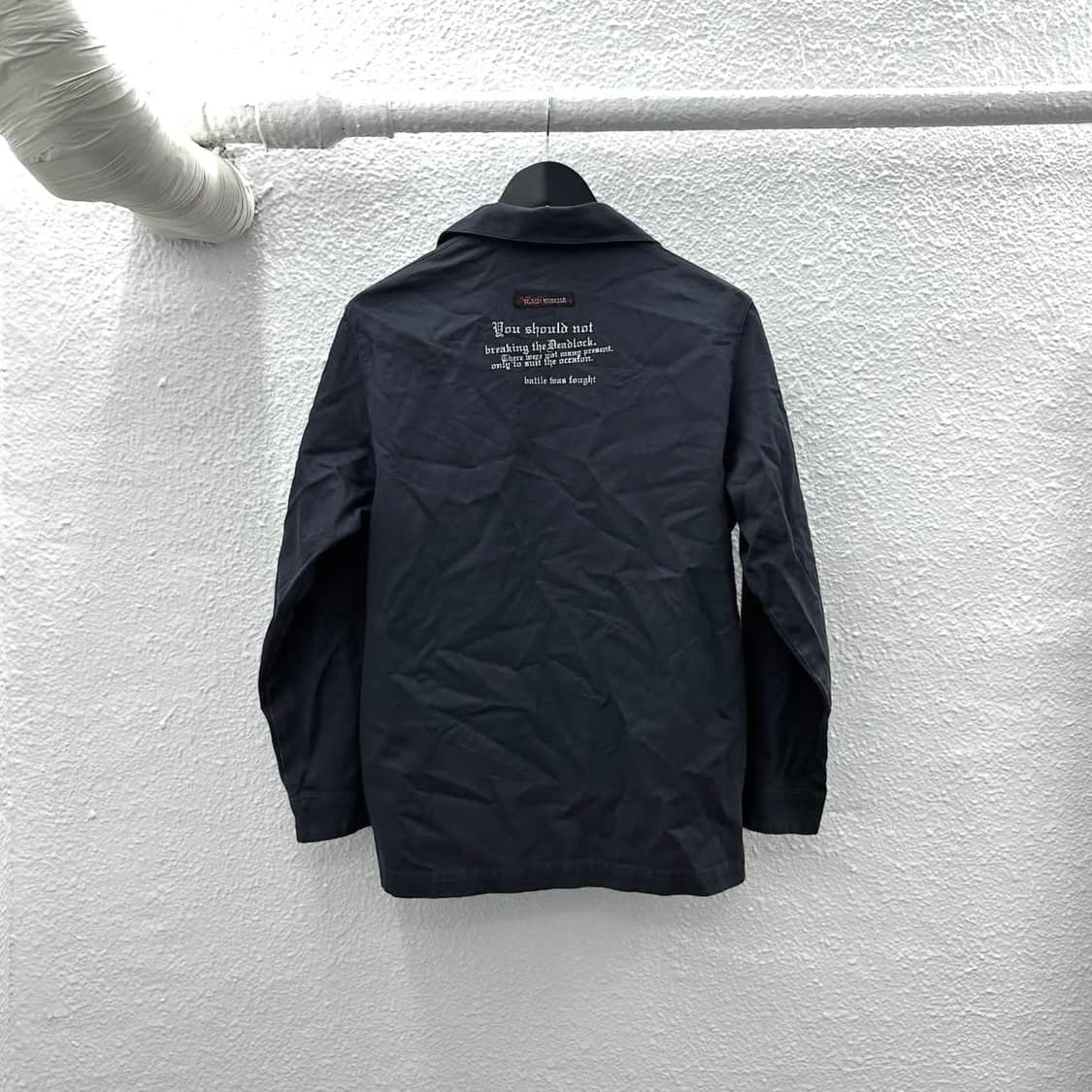 beablack cross stud detail jacket 상품이미지5