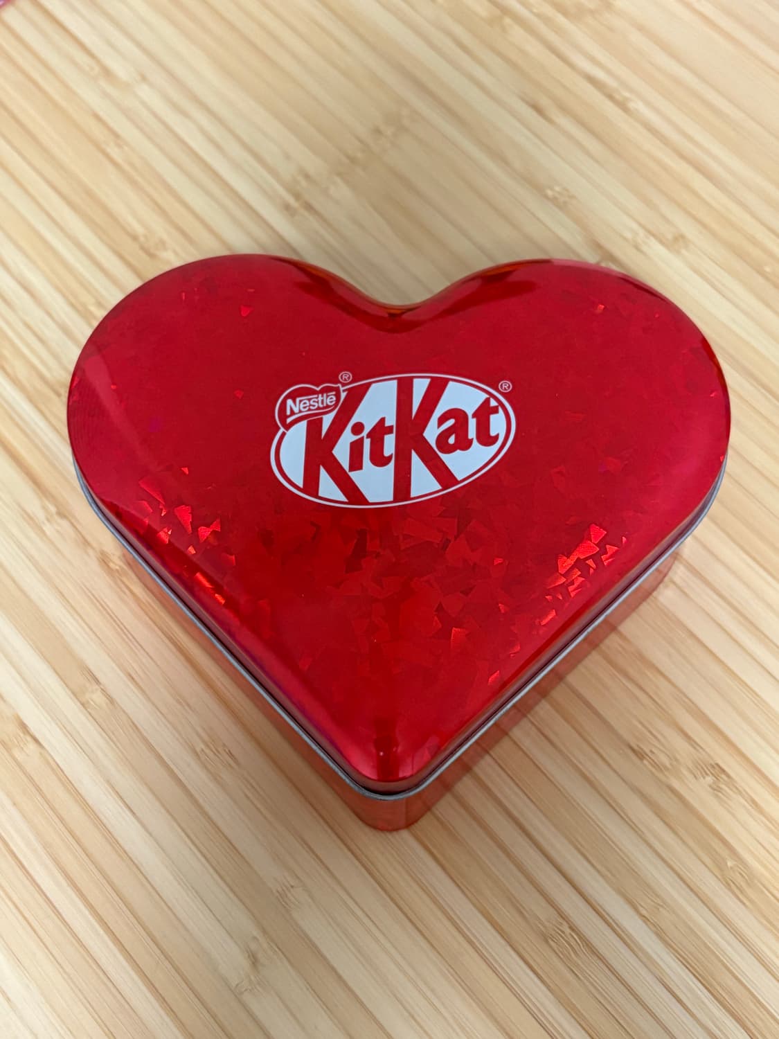 킷캣 하트 홀로그램 틴케이스 상품이미지1
