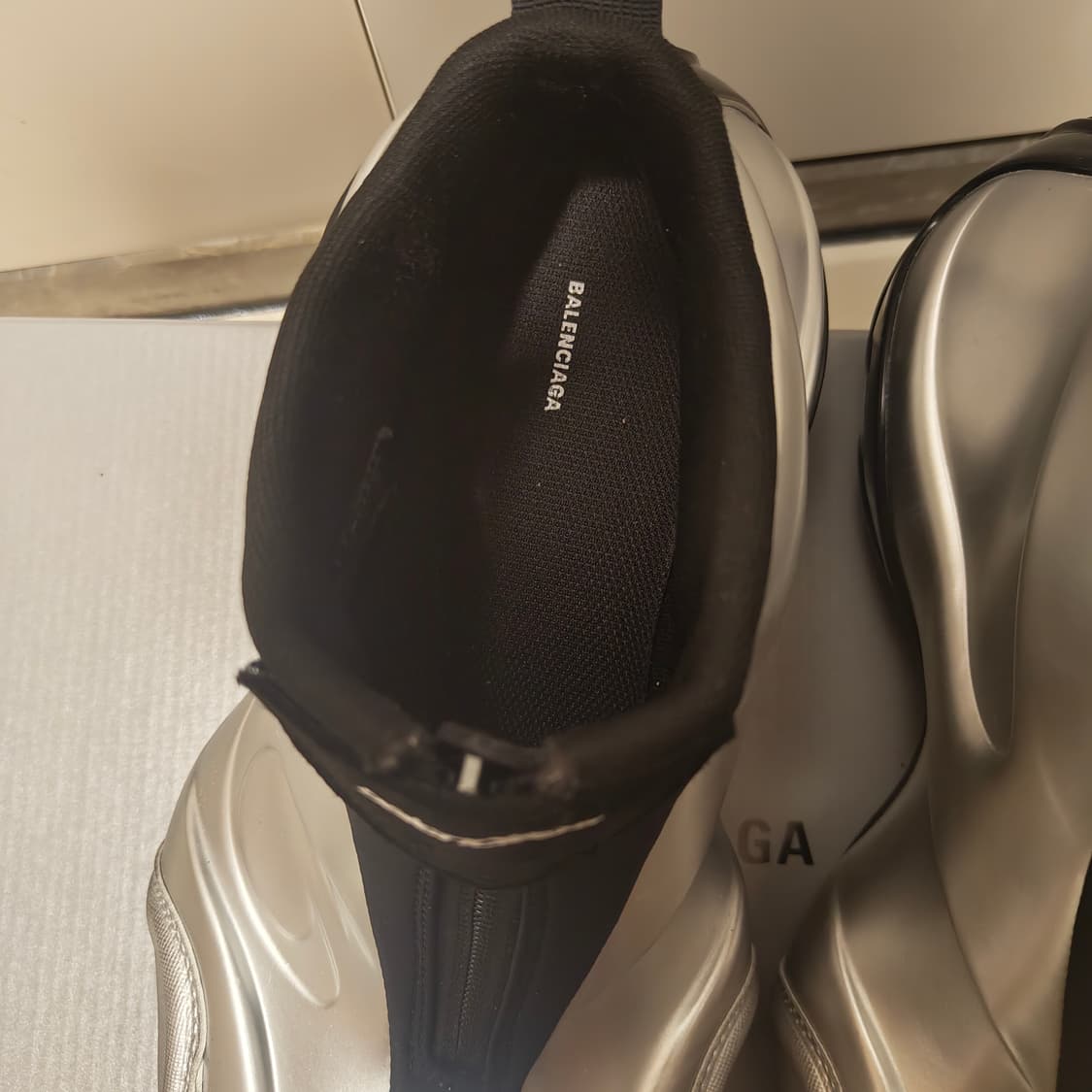 발렌시아가 바스켓볼 슈즈 40 상품이미지4