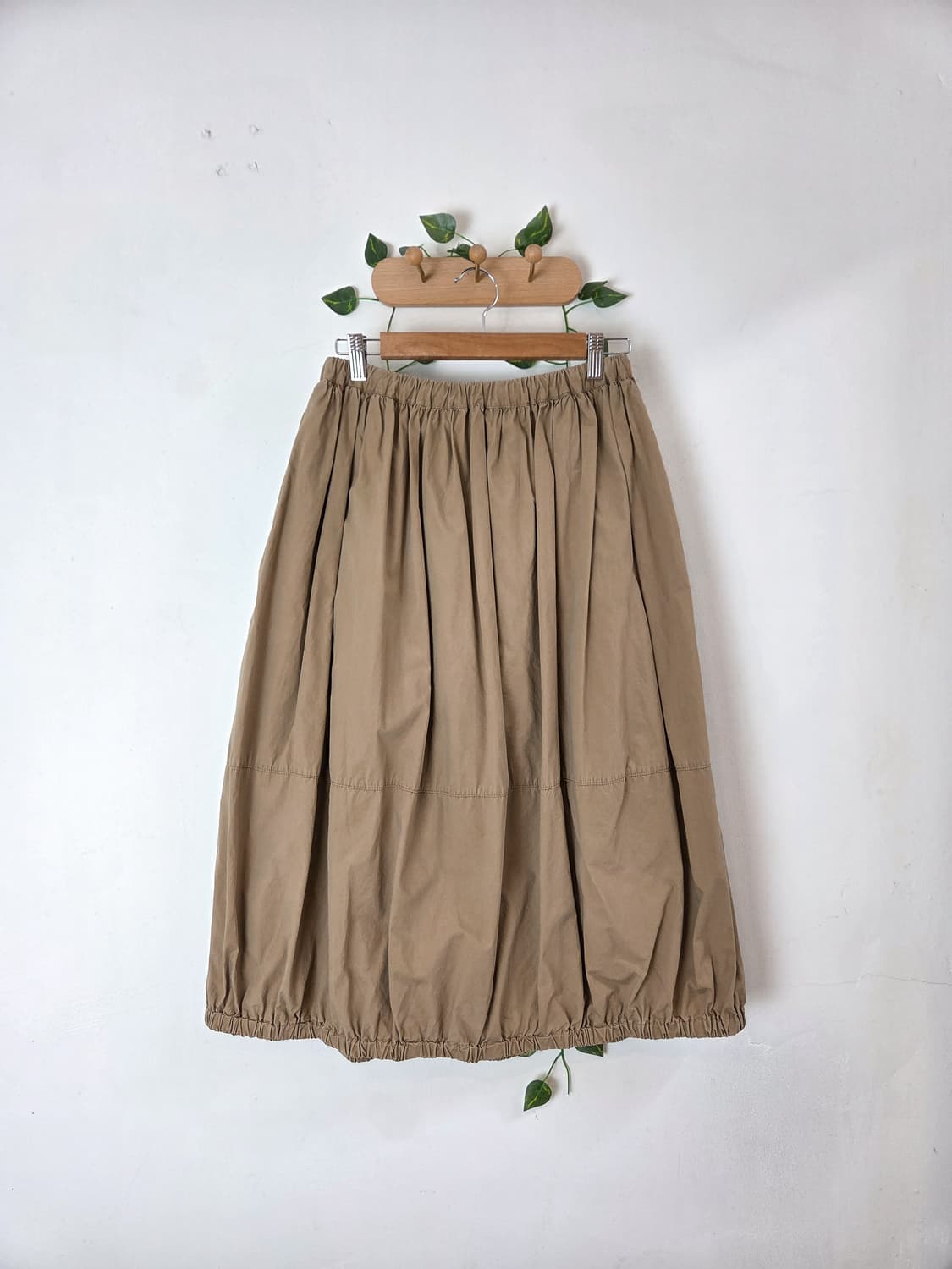 베이지 호박 롱스커트 상품이미지1