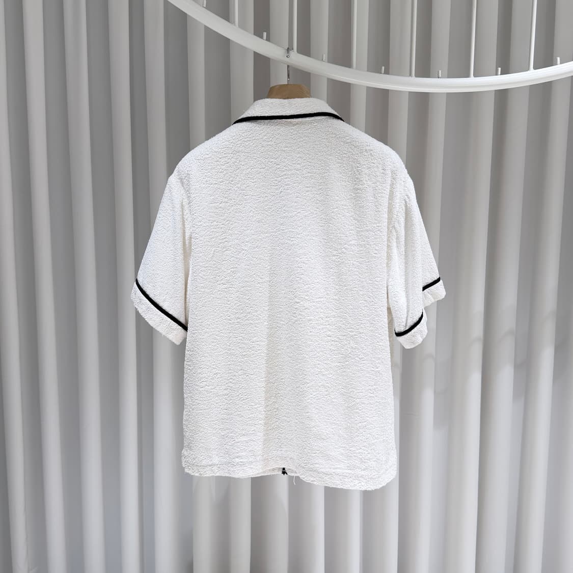 (S/L) / 프라다 삼각로고 테리 코튼볼링 반팔셔츠 화이트 상품이미지3