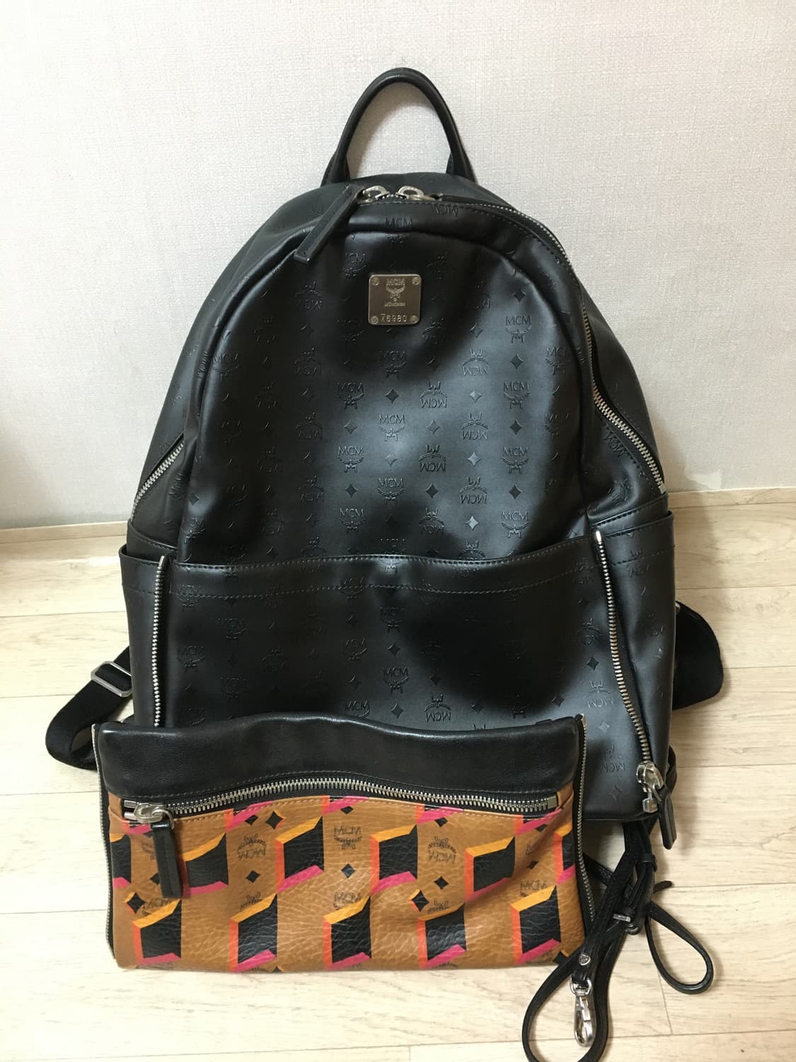 MCM 비세토스 백팩 블랙 상품이미지1