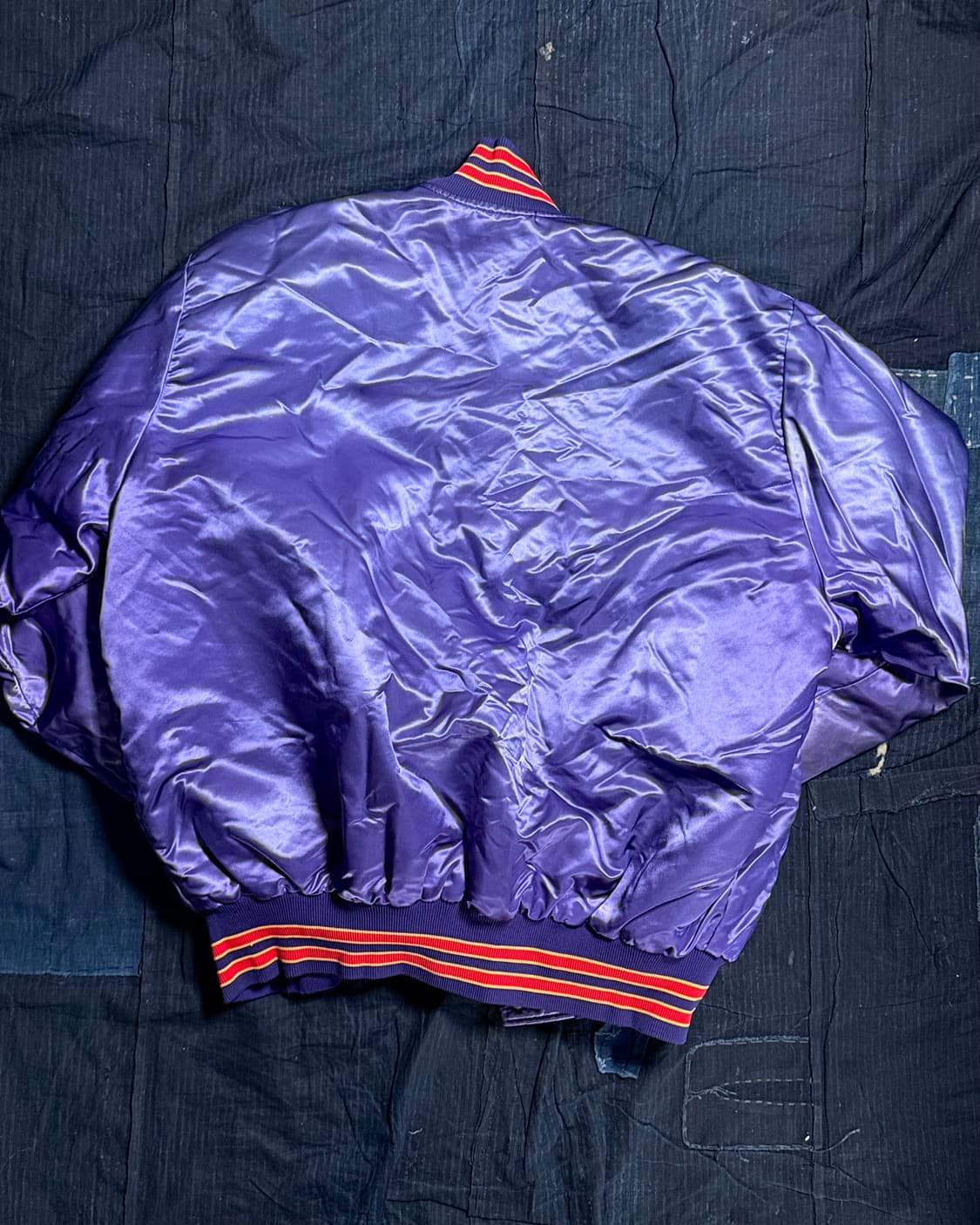 80‘s 빈티지 백 스탑 자수 새틴 자켓 105-107 상품이미지7