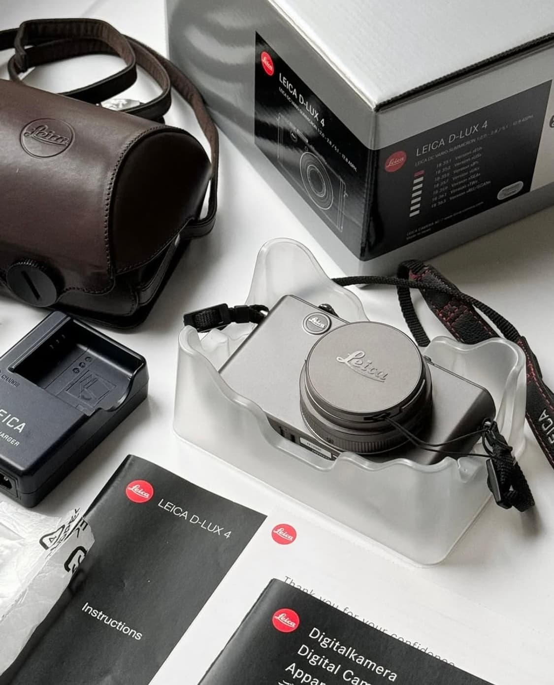 라이카 D-lux 4 티타늄 에디션 풀 박스 세트 상품이미지5