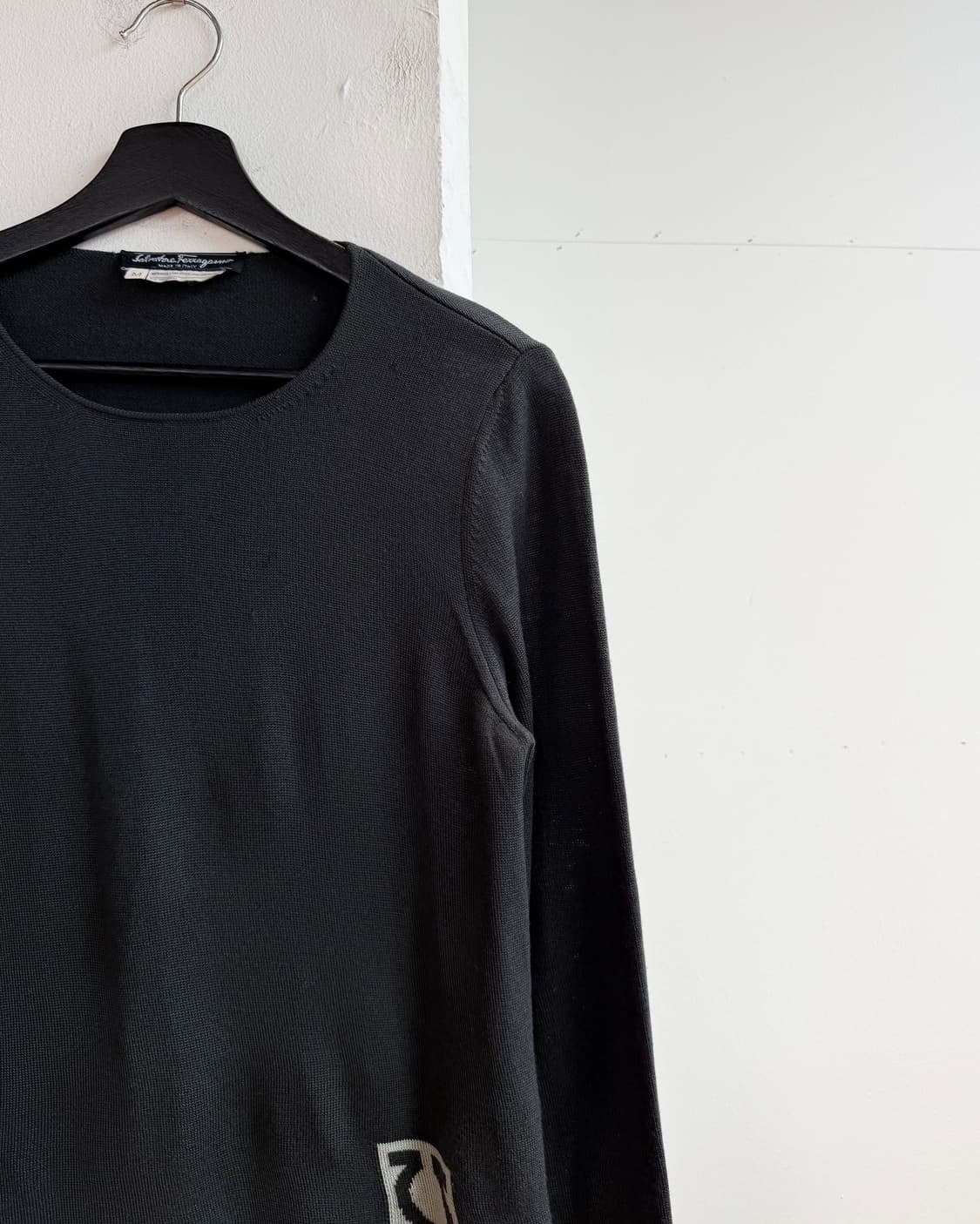 페라가모 차콜 로고 울 니트  상품이미지5