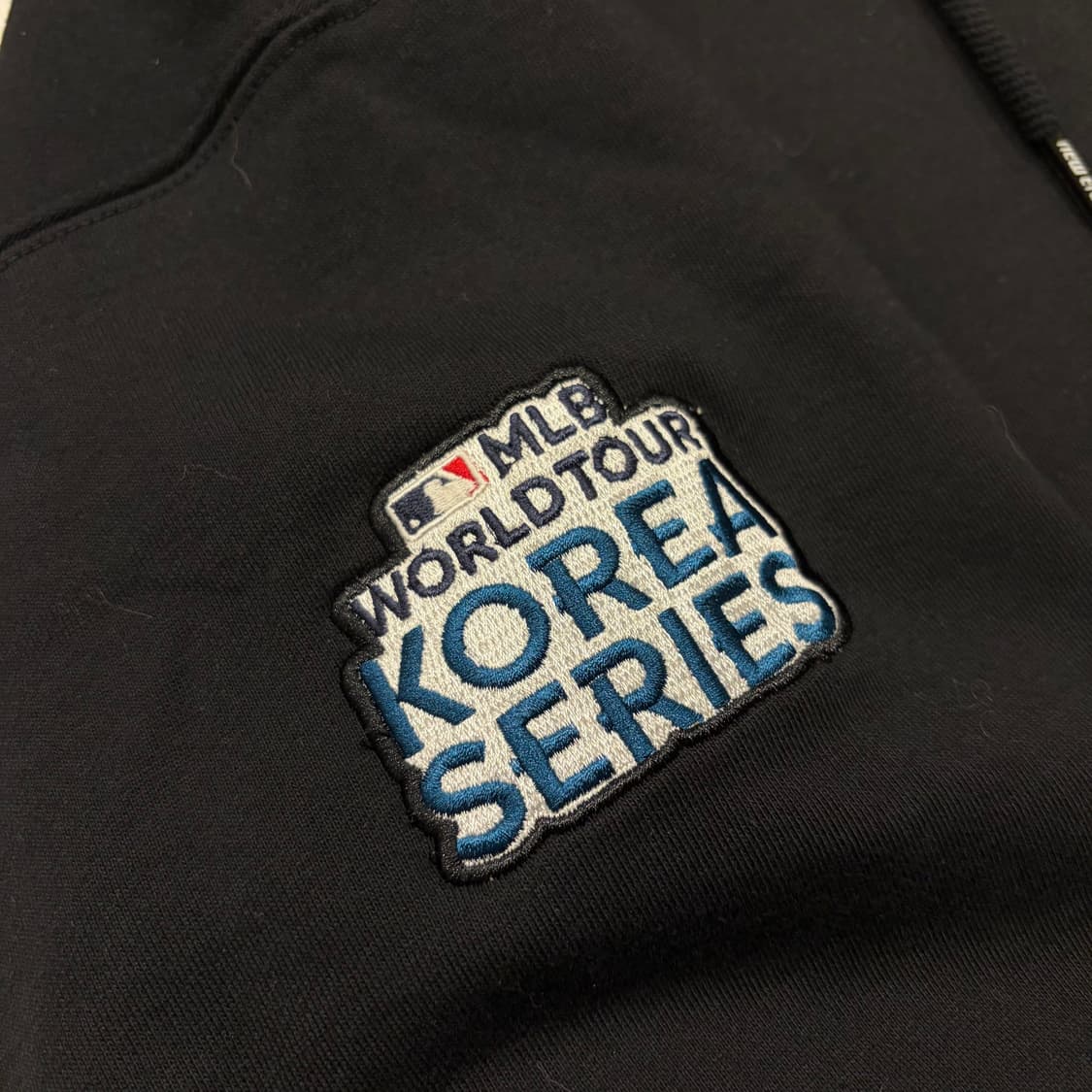 [95] 뉴에라 MLB 월드투어 코리아 시리즈 후드티 블랙 B771 상품이미지4