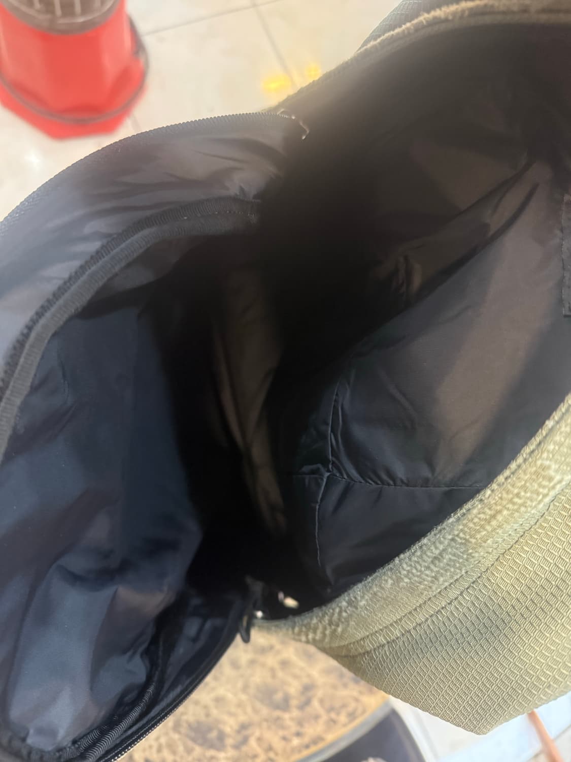 25ss 정품 발렌시아가 디스트레스트 백팩 팝니다 상품이미지6