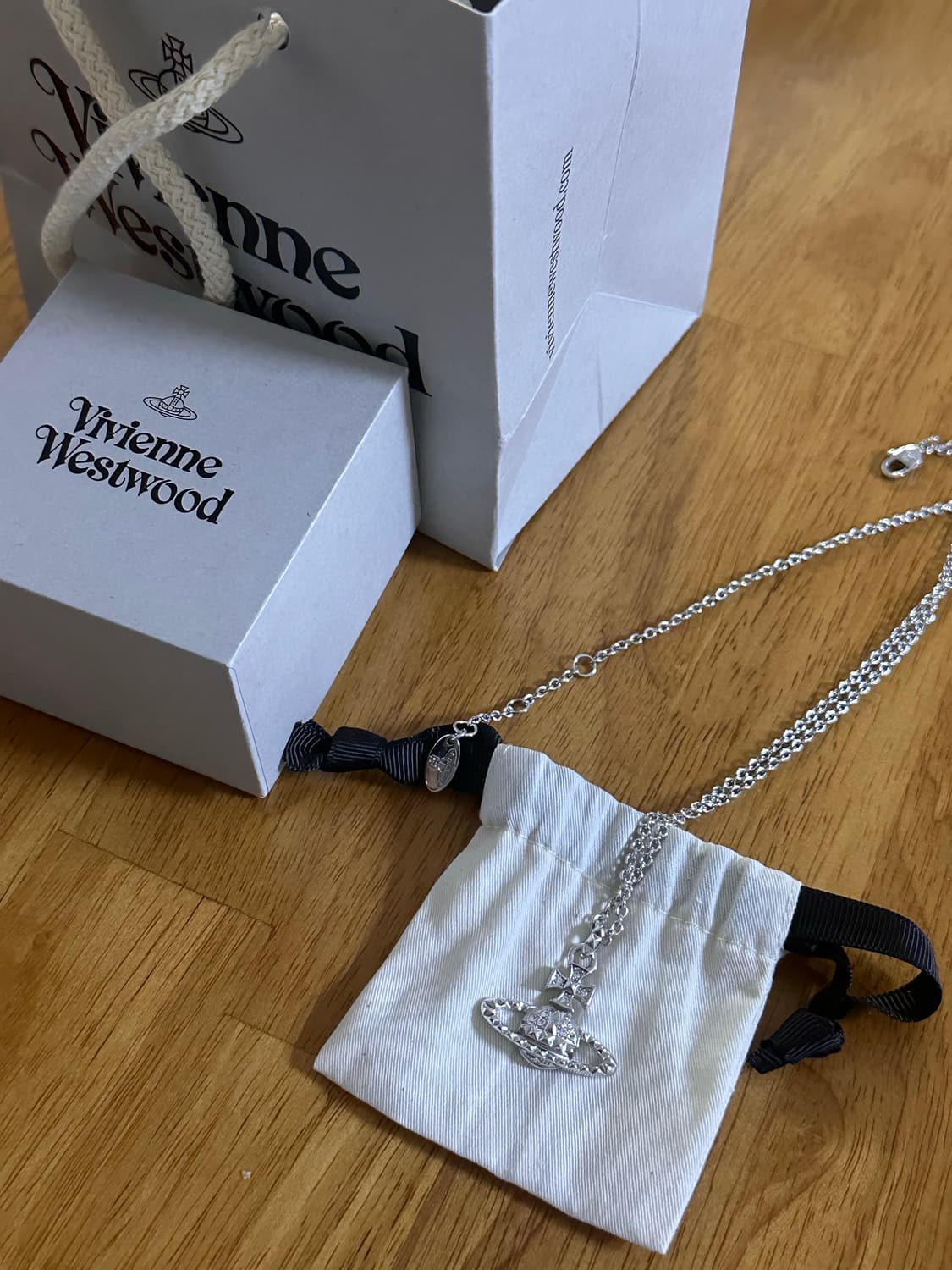 비비안 목걸이 팔아요 상품이미지4