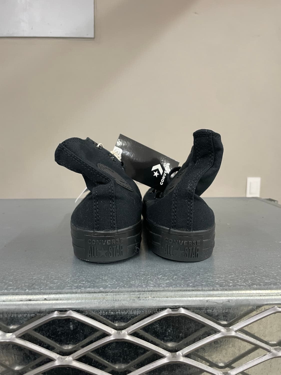 [새상품] 컨버스 척테일러 올스타 클래식 모노크롬 245 상품이미지4