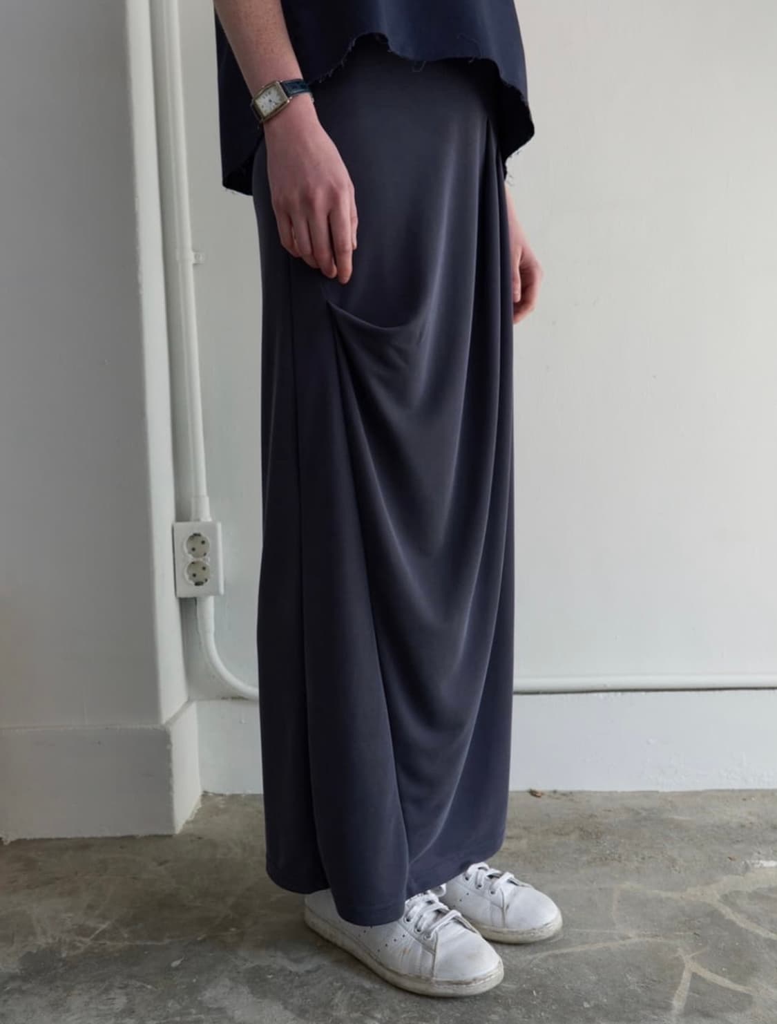 Pica 파이카 DRAPED MAXI SKIRT (navy) 상품이미지2