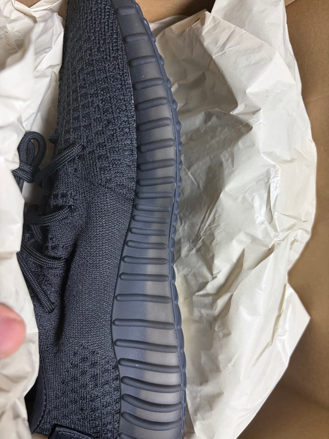 아디다스 이지부스트 350 오닉스 상품이미지1